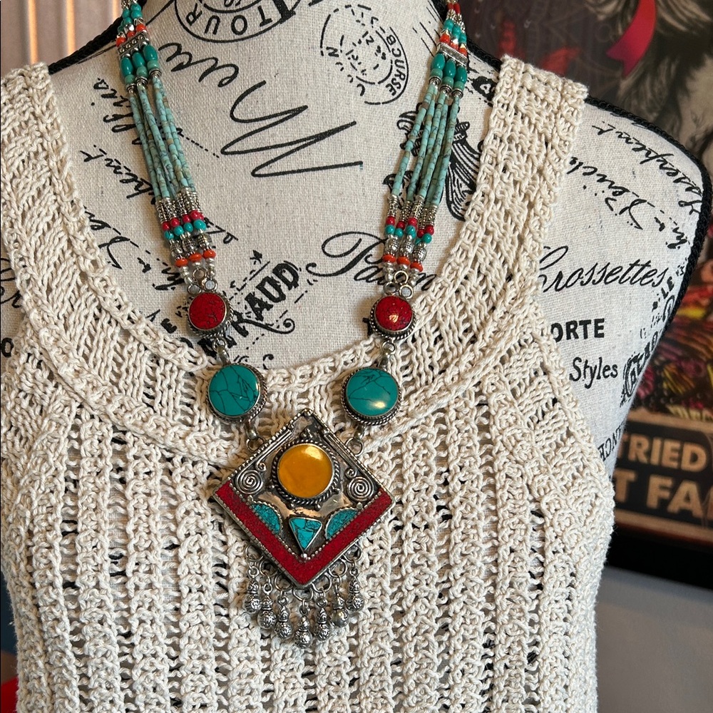 NWT Bohemian Turquoise and Red Beaded Necklace